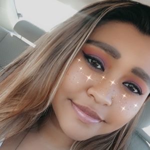 Meet your Posher, Nadia